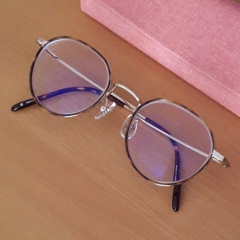 遠近両用メガネ_パリミキ