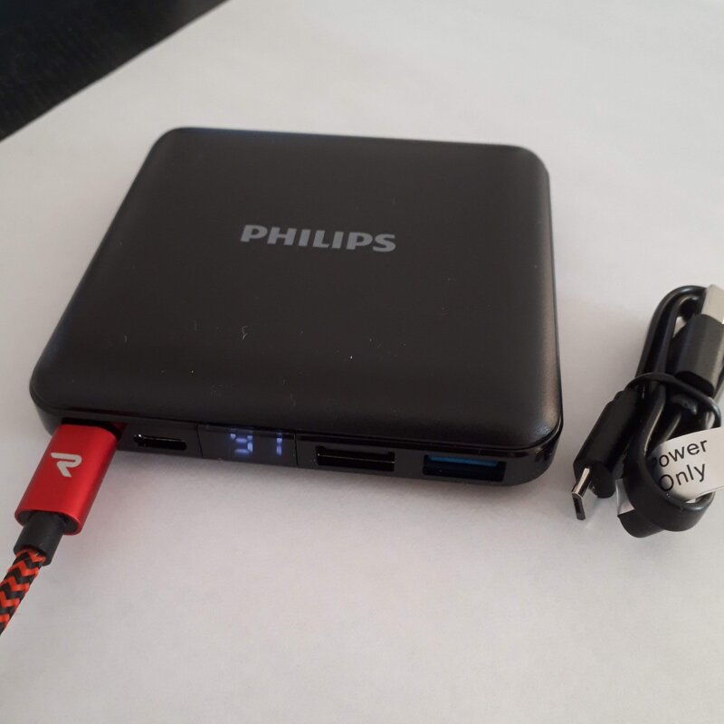 PHILIPSモバイルバッテリー充電