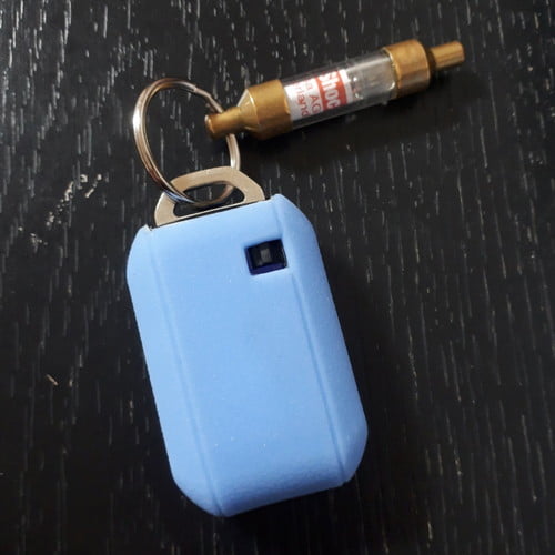 スマートキー＿シリコンケースピカピカ面