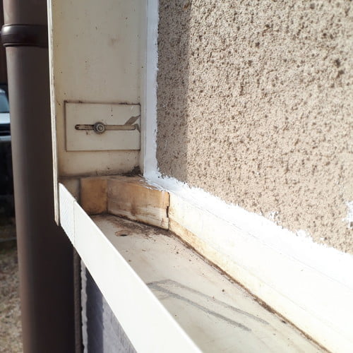 シーリング（左下）